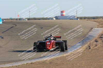 media/Oct-15-2023-CalClub SCCA (Sun) [[64237f672e]]/Group 3/Qualifying/